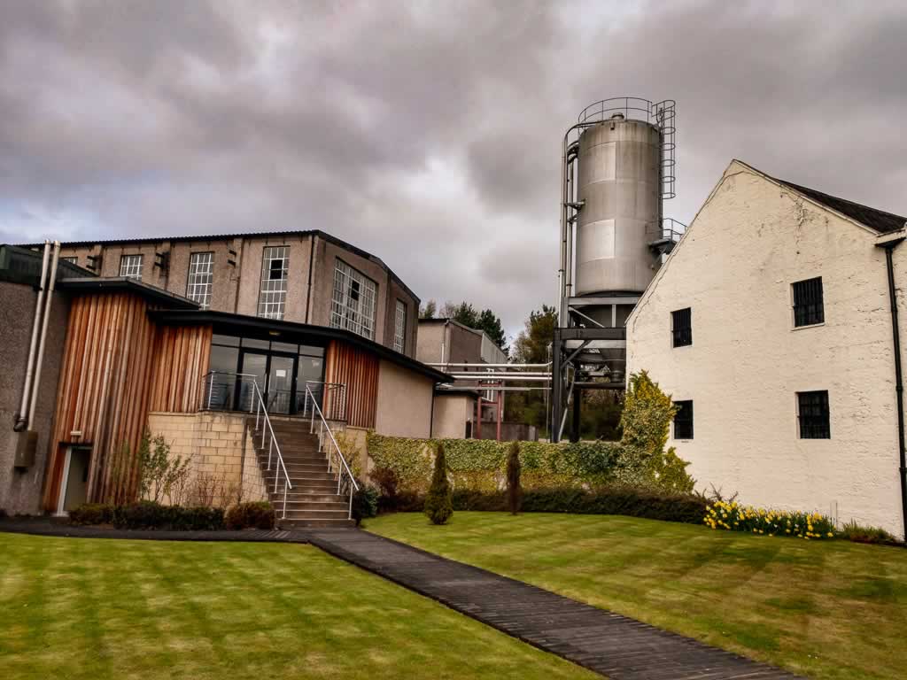 aberlour the macallan distillery 02 old facility