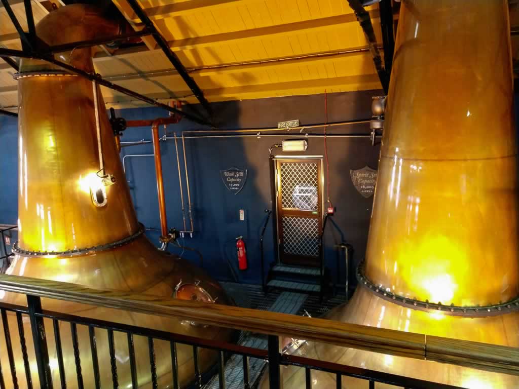 highlands dalwhinnie distillery 05 pot stills