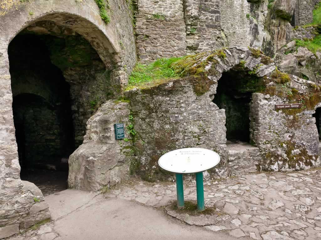 Blarney Castle Ireland 14 dont go in there