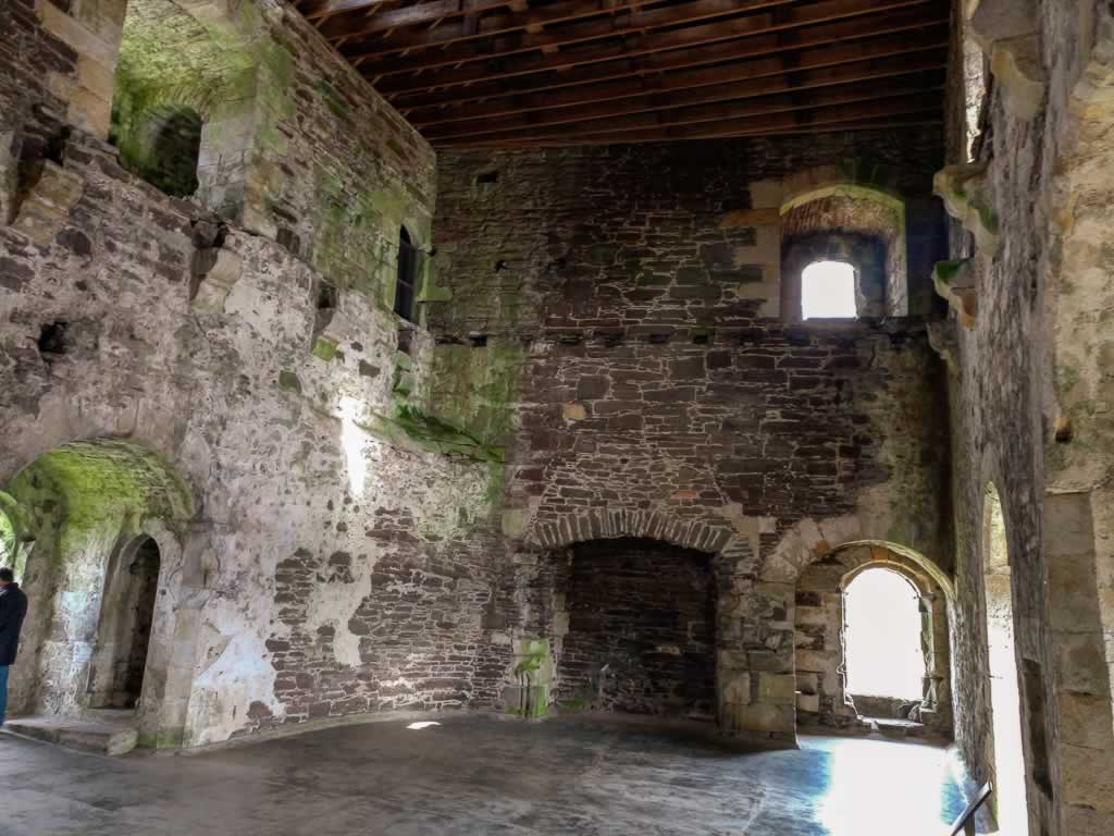 doune castle 05 upstairs chambers