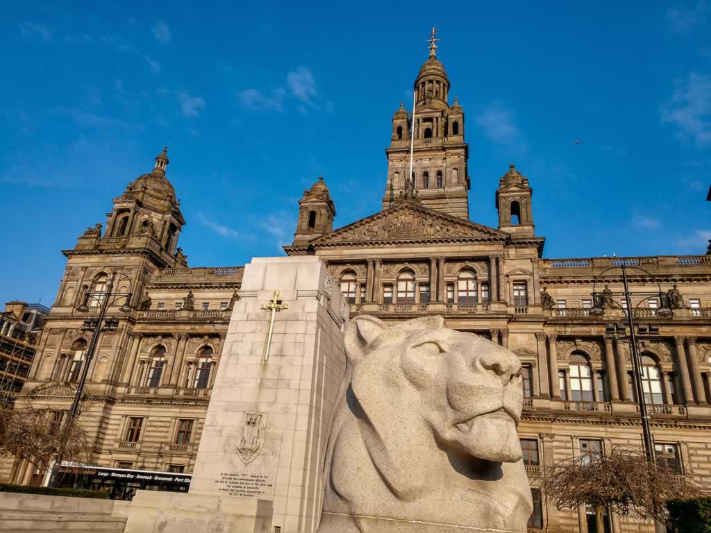 glasgow 02 city chambers lion
