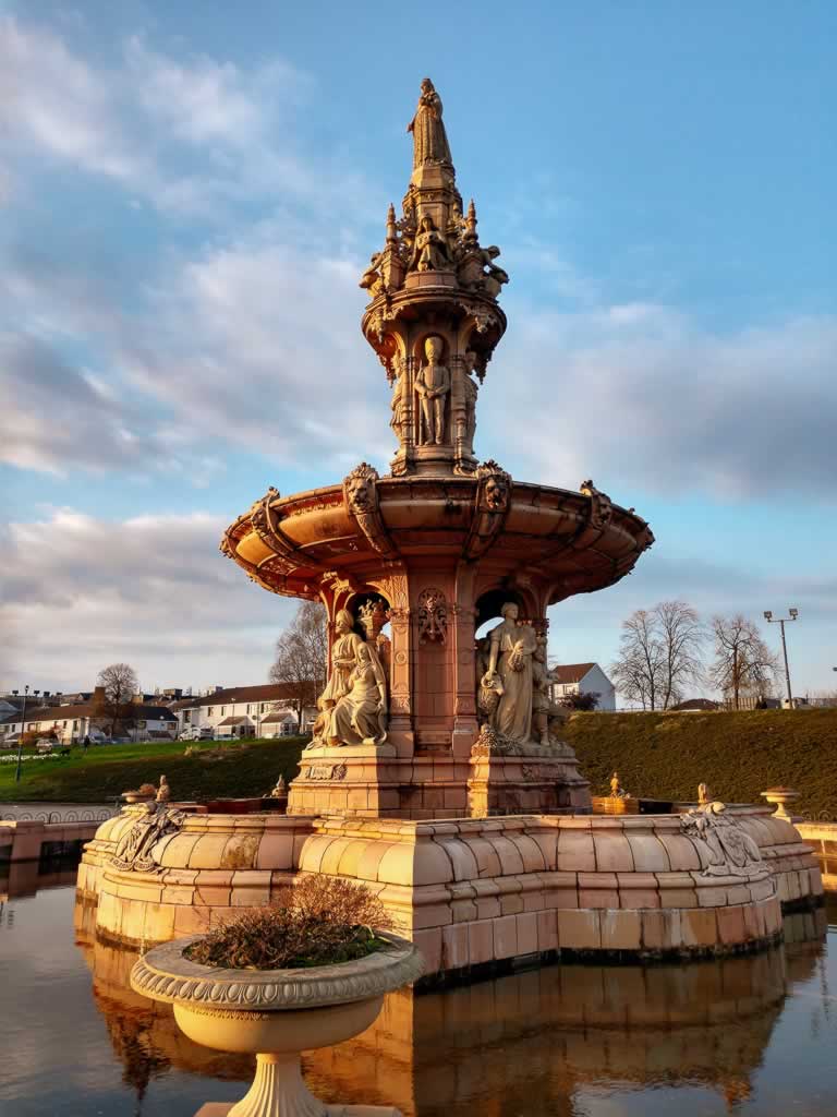glasgow 12 doulton fountain